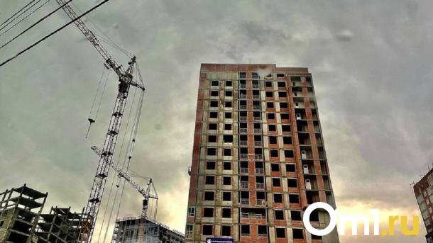 В Омске остановили строительство домов для переселенцев из аварийного и ветхого жилья