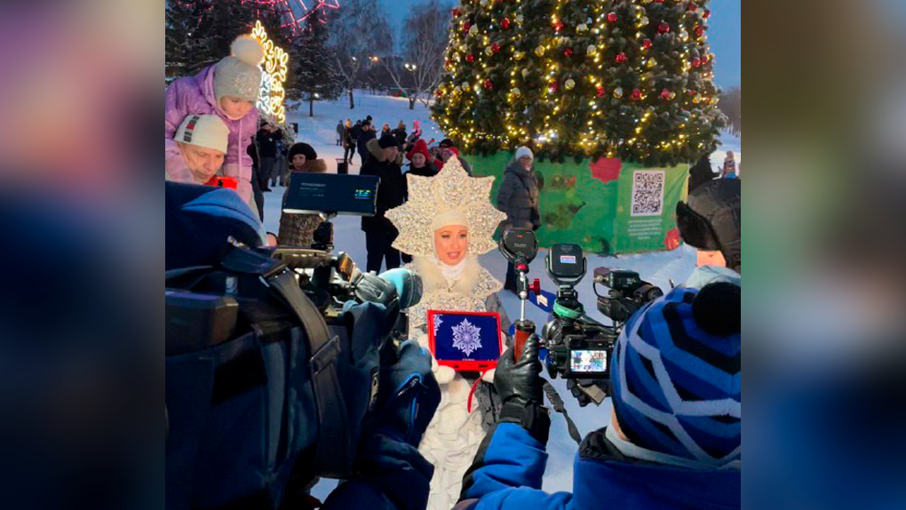 Вице-мэр Новосибирска объяснила исчезновение снежинки на планшете при передаче символа новогодней столицы