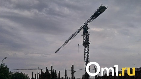Засыпало землёй: рабочий погиб на стройке в Новосибирской области