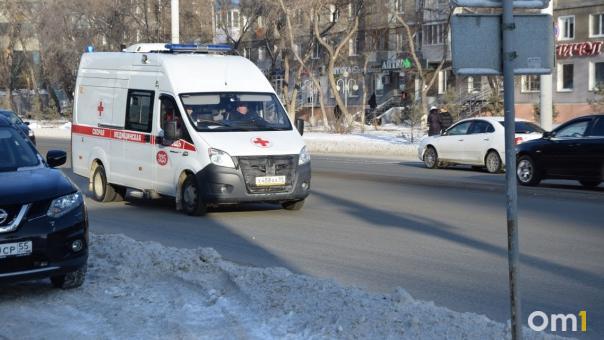 73-летнюю пенсионерку увезли в больницу после драки в УК в Новосибирске