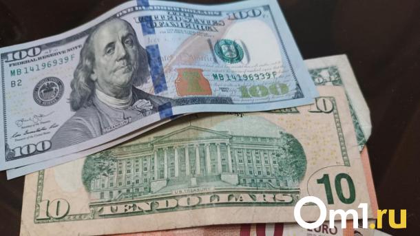 Омичи потратили в магазинах почти 90 миллиардов за два месяца