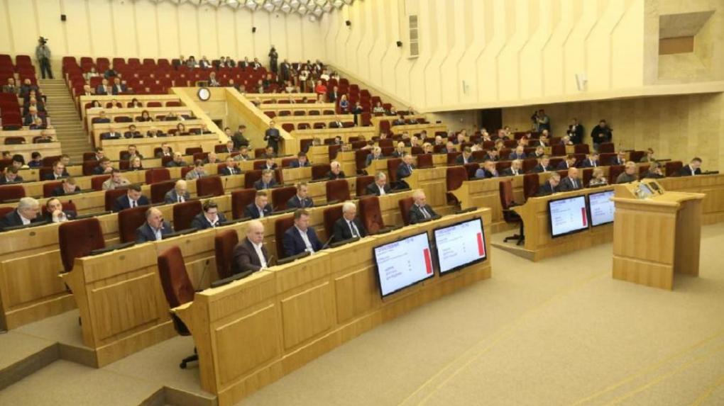 В новосибирском Заксобрании обсудили, как выполняются наказы избирателей