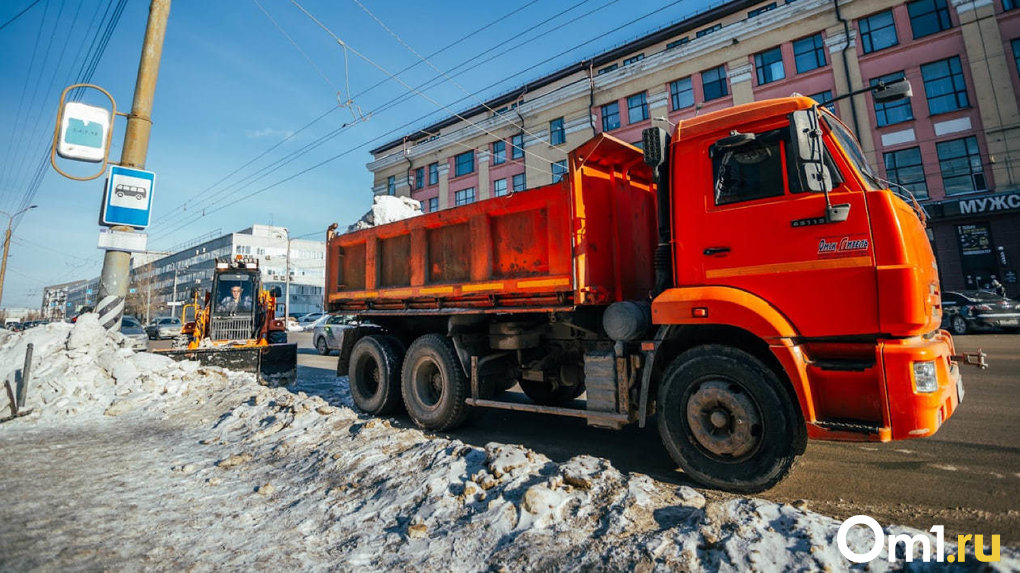 Зимой Омскую область будут убирать 630 спецмашин