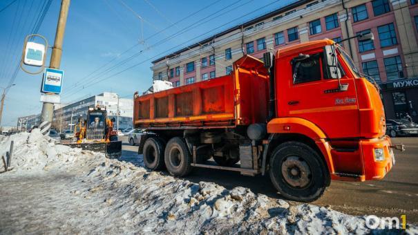 Зимой Омскую область будут убирать 630 спецмашин