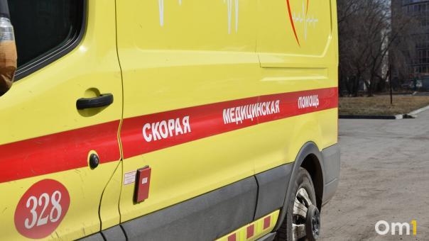 Коллектив омской скорой помощи выступил против увольнения главврача Максима Стуканова