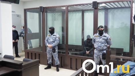 «Не нужны мне деньги, верните сына». Мать зарезанного футболиста Дробыша расплакалась в суде. Видео