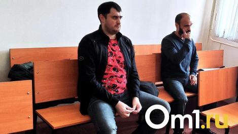 «Спасибо, что не убили!»: су-шеф омской пиццерии требует с напавших на неё дебоширов 335 тысяч рублей