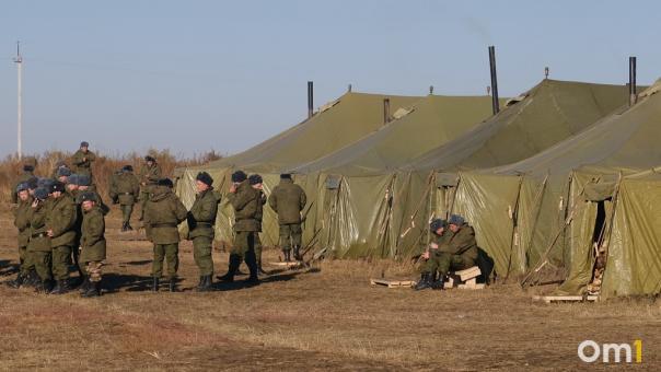 Негде помыться. В палаточном городке под Новосибирском мобилизованные живут в антисанитарных условиях