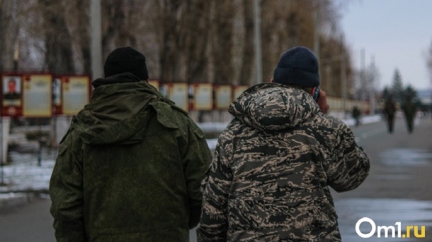 В Омске частично отменили запрет на продажу алкоголя у лагерей мобилизованных