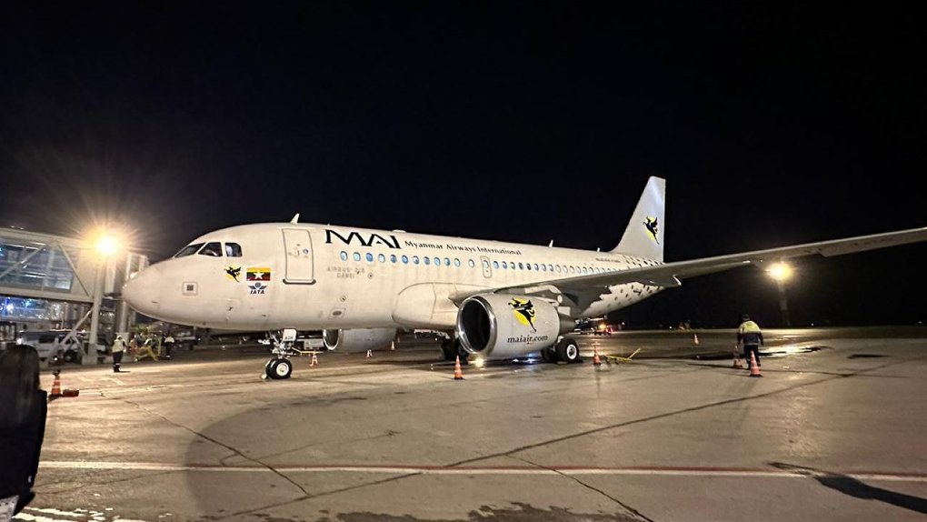 Первый за 30 лет самолёт из Мьянмы приземлился в новосибирском аэропорту Толмачёво