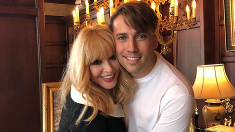 «Мам, выключи камеру»: в сети появилось откровенное видео с детьми Аллы Пугачёвой