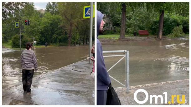 Автобусы поплыли: ливень в Академгородке заставил транспорт менять маршрут