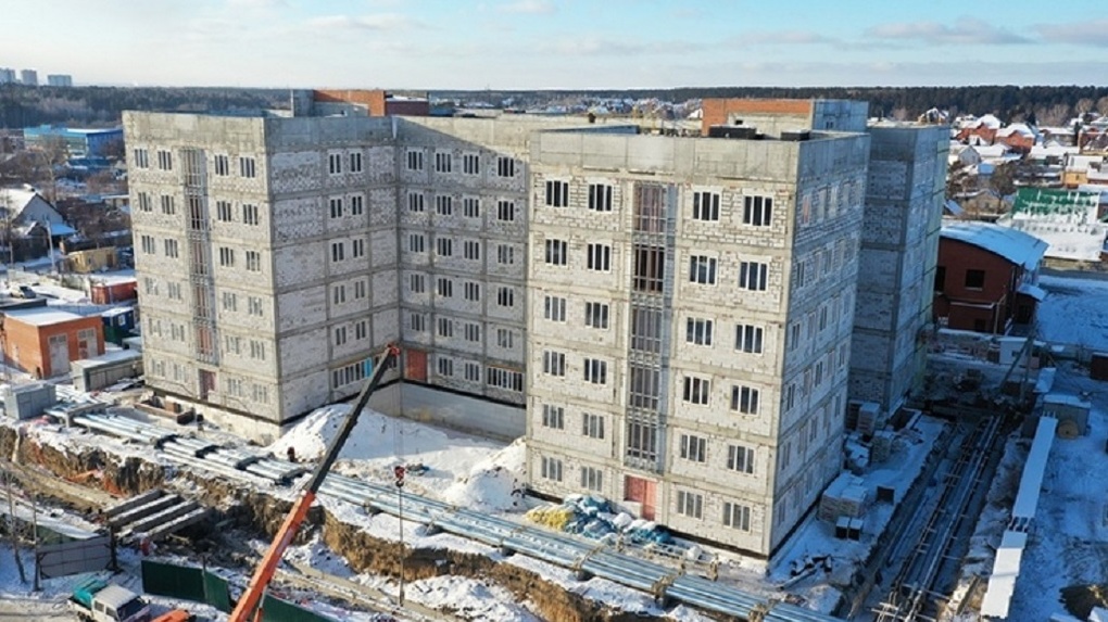 О прогрессе строительства семи концессионных поликлиник в Новосибирске рассказали в Группе компаний «ВИС»