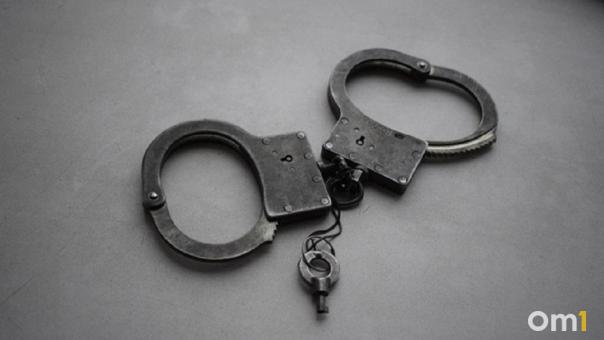 Омич, который сидел за убийство, до смерти зарезал ножом незнакомого прохожего