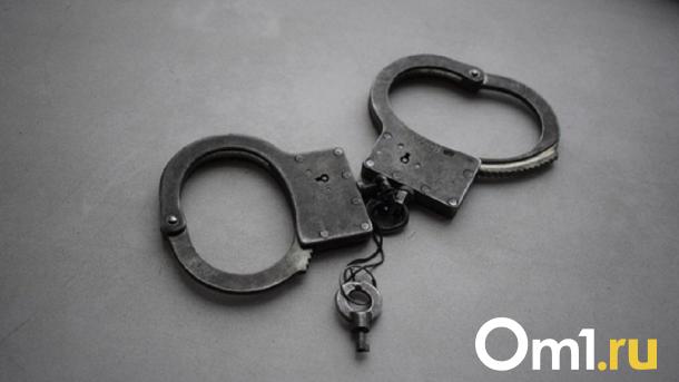 Омич, который сидел за убийство, до смерти зарезал ножом незнакомого прохожего