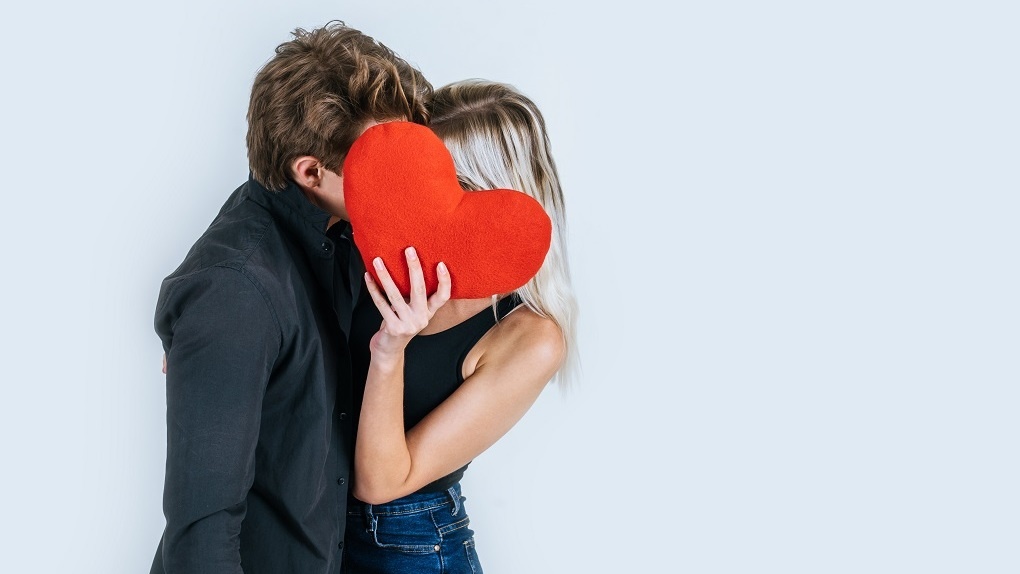 Лайфхак к 14 февраля: чем новосибирцам порадовать любимых в День святого Валентина?