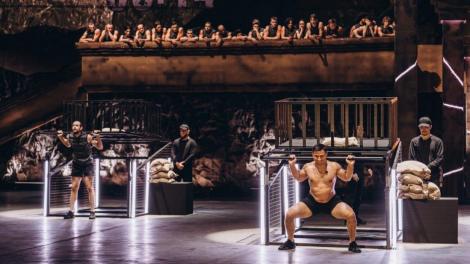 Как Роман Власов уступил девушке в шоу «Титаны»? Три неочевидных причины