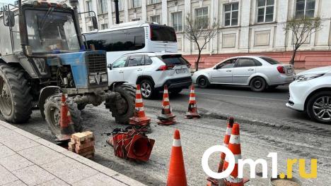 Подрядчик по ремонту дорог в Омске попал в чёрный список из-за неисполнения обязательств