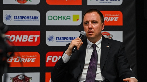 В СМИ сообщили, что стало последней каплей в конфликте Волкова и Крылова в «Авангарде»