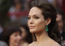 Киноакадемия «Оскар» вручит почетную награду Анджелине Джоли