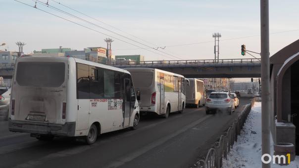 Проезд по 80 рублей? Омские перевозчики заявили, что работают на грани рентабельности