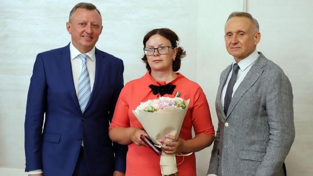 В Новосибирске вручили награды многодетным матерям