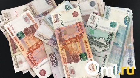 Цены растут, а доходы падают. Средняя зарплата, которую предлагают омичам, составляет 34 тысячи рублей