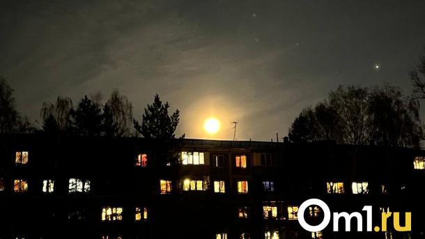 Владимир Крупко объяснил происхождение необычных огней в небе над Омской областью