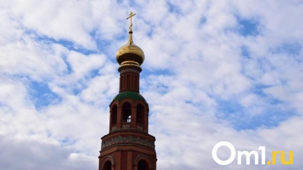 Сотни омичей выстроились в очередь за святой водой в Ачаире