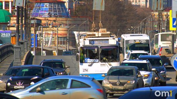 В Омске на 11 проблемных участках поставят светофоры