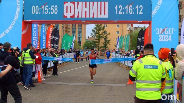 «Каждый может это сделать»: Всероссийский полумарафон «ЗаБег.РФ» прошёл в Омске