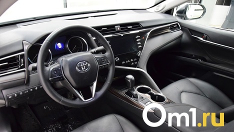 «Авто для рядовых сотрудников». Одно из ведомств омского правительства покупает машины на 13 млн рублей