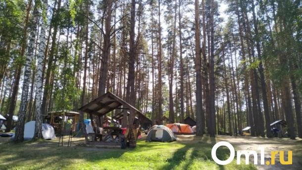 Туркарту Омской области из глиняных фигур создали в Большеречье