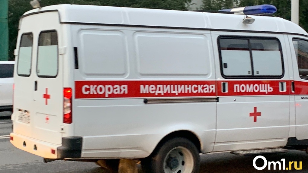 В Омске сегодня будут ловить водителей, не пропускающих машины с мигалками