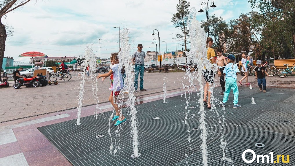 Новости погоды в омске. Жара в Омске. Жара фото. Жара в мае. В жару.