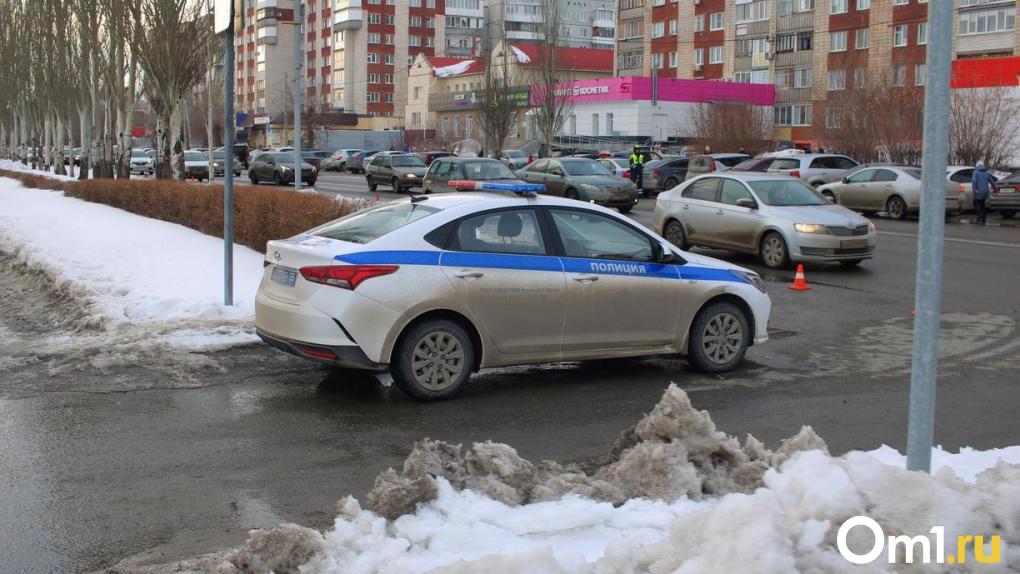 Омичка два дня подряд угоняла одну и ту же машину