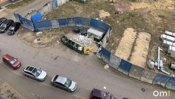 В омских дворах станет больше парковок