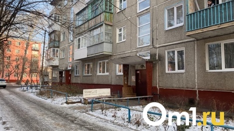 Жителей трёх многоэтажек «выселили» из Бердска в барышевское село