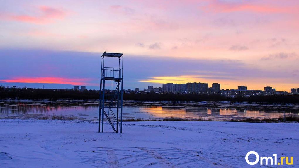 Иртыш покрывается льдом: показываем, как выглядит начало ледостава в Омске