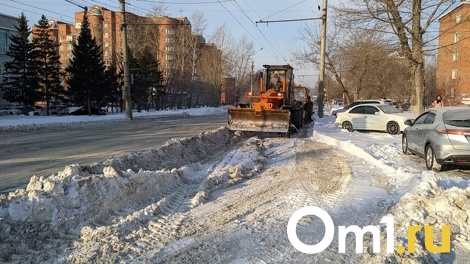 Омичей будут штрафовать за снег, выброшенный не туда