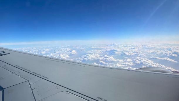 Самолёт Superjet не смог долететь из Красноярска в Новосибирск