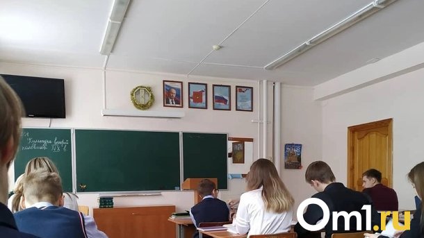 В новосибирской гимназии №10 снова уволили директора