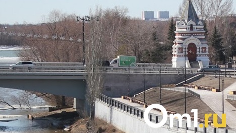 Массовая авария у Юбилейного моста в Омске. Среди пострадавших ребёнок