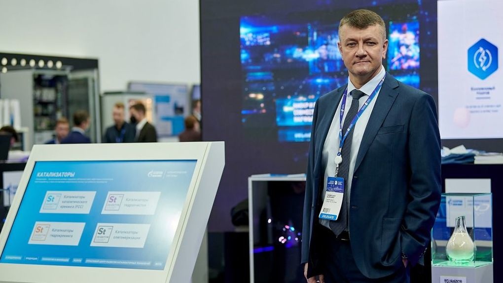 Глава «Газпромнефть-КС» Александр Чембулаев рассказал, как создает уникальную команду сотрудников для нового завода