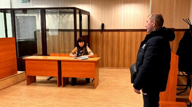 Суд продлил меру пресечения для обвиняемого в хулиганстве на Хилокской улице
