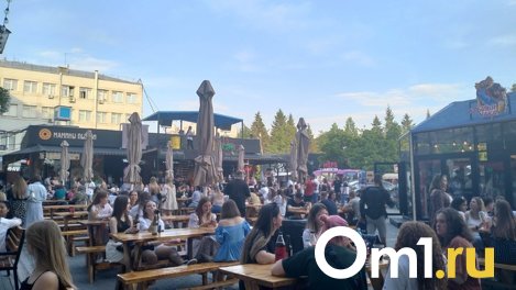 Женщине стало плохо в ресторанном дворике Новосибирска