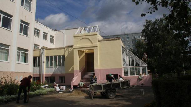 Сергей Шелест оценил школу, преобразившуюся в рамках проекта «Меценатство»