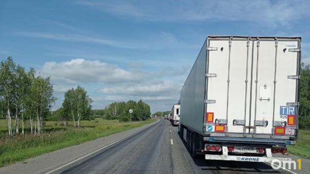 Подросток на мопеде погиб под фурой на трассе Тюмень – Омск