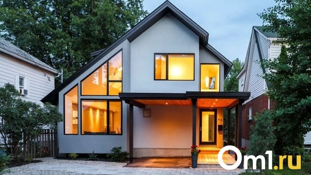 Силовики ворвались с обысками к новосибирскому чиновнику и удивились его богатству