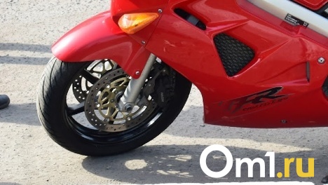 Глубокой ночью после падения со скутера в больницу Омска доставили ребёнка